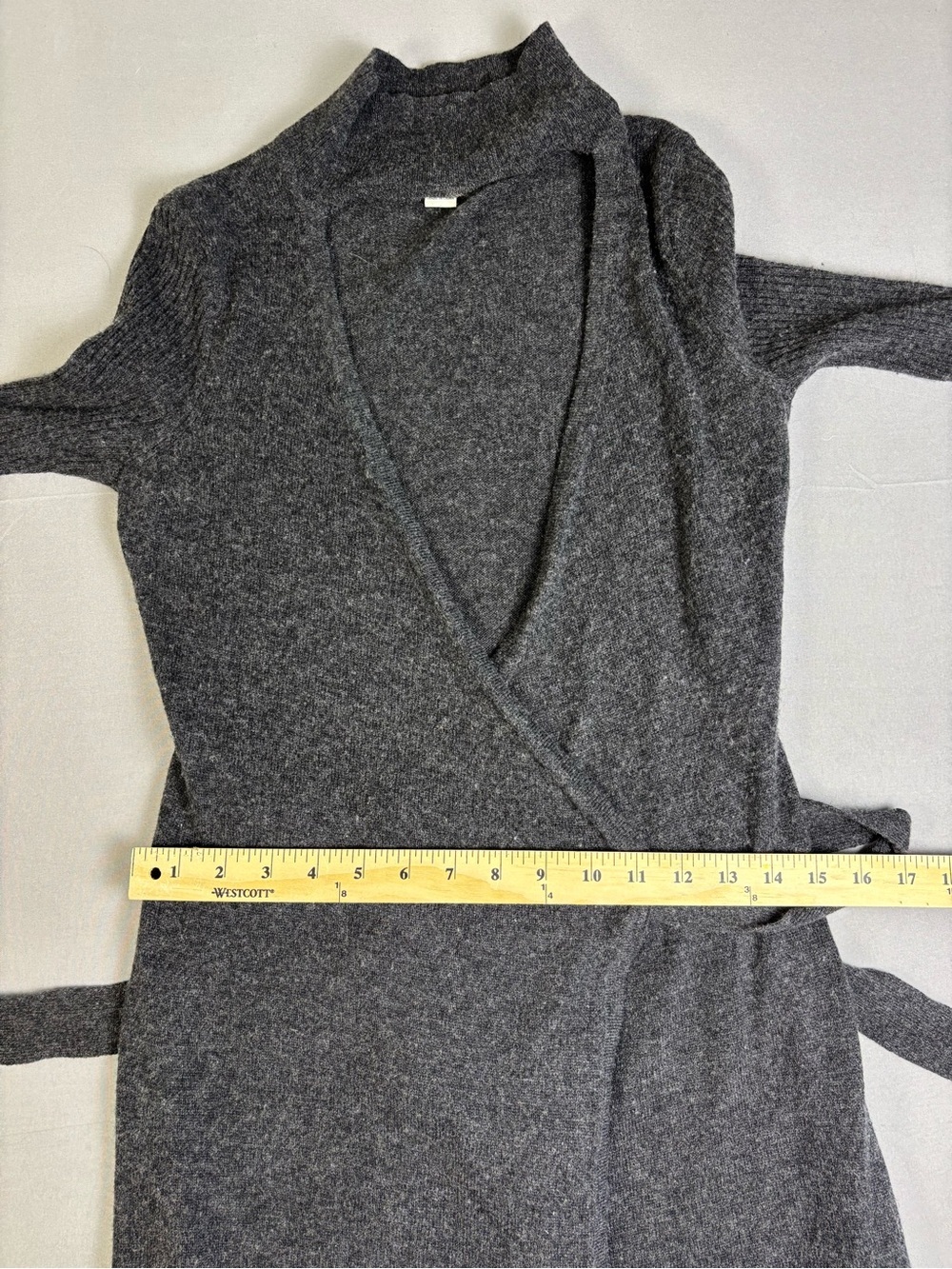 Diane Von Furstenberg Cashmere and Wool Charcoal Wrap Knit Long Sleeve Dress XS - Picture 4 of 11